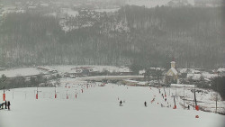 Horní část sjezdovky skiareálu Hlubočky