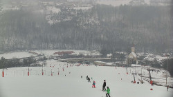 Horní část sjezdovky skiareálu Hlubočky