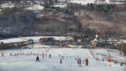 Horní část sjezdovky skiareálu Hlubočky