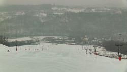 Horní část sjezdovky skiareálu Hlubočky