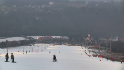 Horní část sjezdovky skiareálu Hlubočky