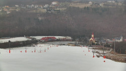 Horní část sjezdovky skiareálu Hlubočky