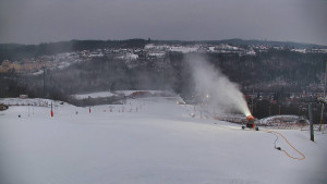 Skiareál Hlubočky - Horní část sjezdovky skiareálu Hlubočky - 1.2.2026 v 07:05