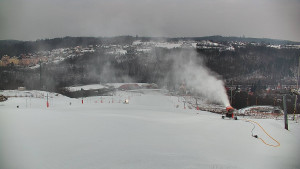 Skiareál Hlubočky - Horní část sjezdovky skiareálu Hlubočky - 1.2.2026 v 07:20
