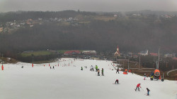 Horní část sjezdovky skiareálu Hlubočky