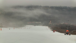 Horní část sjezdovky skiareálu Hlubočky