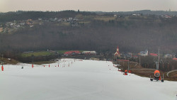 Horní část sjezdovky skiareálu Hlubočky