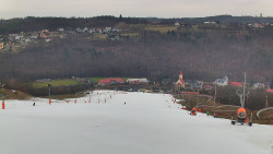 Horní část sjezdovky skiareálu Hlubočky