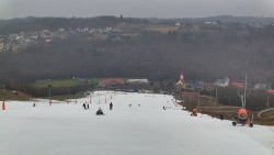 Horní část sjezdovky skiareálu Hlubočky