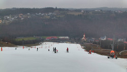 Horní část sjezdovky skiareálu Hlubočky