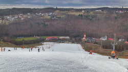 Horní část sjezdovky skiareálu Hlubočky
