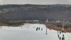 Horní část sjezdovky skiareálu Hlubočky