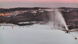 Skiareál Hlubočky - Horní část sjezdovky skiareálu Hlubočky - 16.2.2026 v 06:55