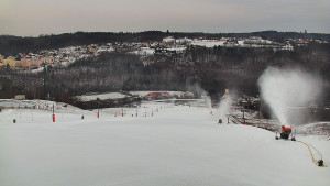Skiareál Hlubočky - Horní část sjezdovky skiareálu Hlubočky - 16.2.2026 v 08:00