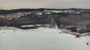 Skiareál Hlubočky - Horní část sjezdovky skiareálu Hlubočky - 16.2.2026 v 08:20