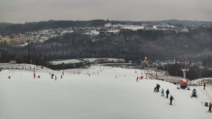 Skiareál Hlubočky - Horní část sjezdovky skiareálu Hlubočky - 16.2.2026 v 12:15