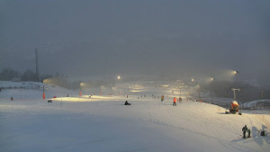 Skiareál Hlubočky - Horní část sjezdovky skiareálu Hlubočky - 16.2.2026 v 17:30