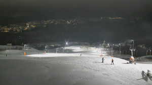 Skiareál Hlubočky - Horní část sjezdovky skiareálu Hlubočky - 16.2.2026 v 19:55 Skiareál Hlubočky - Horní část sjezdovky skiareálu Hlubočky - 16.2.2026 v 19:55