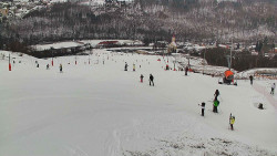 Horní část sjezdovky skiareálu Hlubočky