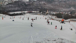 Horní část sjezdovky skiareálu Hlubočky