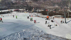 Horní část sjezdovky skiareálu Hlubočky