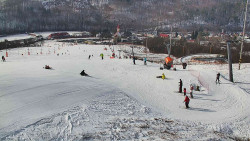 Horní část sjezdovky skiareálu Hlubočky