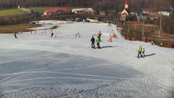 Horní část sjezdovky skiareálu Hlubočky