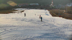 Horní část sjezdovky skiareálu Hlubočky