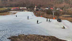Skiareál Hlubočky - Horní část sjezdovky skiareálu Hlubočky - 3.3.2026 v 09:40