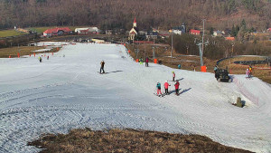 Skiareál Hlubočky - Horní část sjezdovky skiareálu Hlubočky - 3.3.2026 v 10:05