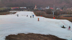 Horní část sjezdovky skiareálu Hlubočky