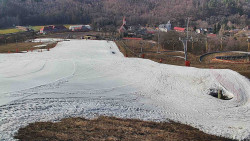 Horní část sjezdovky skiareálu Hlubočky