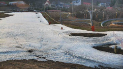 Horní část sjezdovky skiareálu Hlubočky