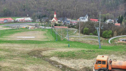 Horní část sjezdovky skiareálu Hlubočky