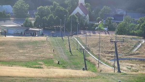 Ośrodek narciarski Hlubočky - Górna część trasy narciarskiej w ośrodku narciarskim Hlubočky - 8.8.2026 v 18:55 Ośrodek narciarski Hlubočky - Górna część trasy narciarskiej w ośrodku narciarskim Hlubočky - 8.8.2026 v 18:55