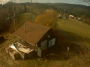 Skiareál Troják - Kamera na svahu B, horní stanice - 4.11.2025 v 10:49