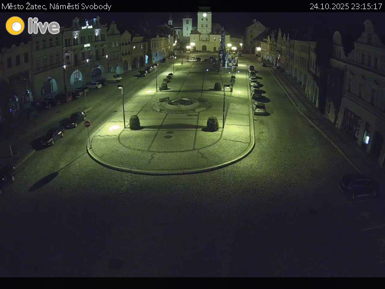 Město Žatec - Náměstí Svobody - 24.10.2025 v 23:15 Město Žatec - Náměstí Svobody - 24.10.2025 v 23:15
