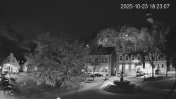 Náměstí, Hrad a Trůba