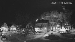 Náměstí, Hrad a Trůba