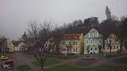 Náměstí, Hrad a Trůba