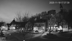 Náměstí, Hrad a Trůba