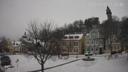 Náměstí, Hrad a Trůba