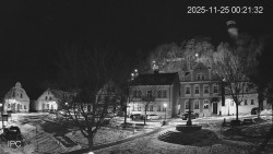 Náměstí, Hrad a Trůba