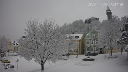 Náměstí, Hrad a Trůba