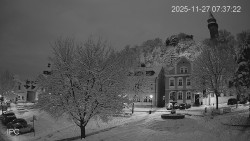 Náměstí, Hrad a Trůba