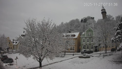 Náměstí, Hrad a Trůba