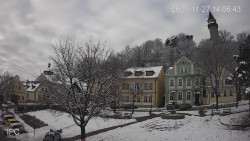 Náměstí, Hrad a Trůba