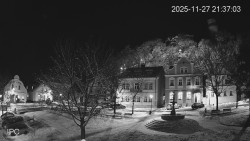 Náměstí, Hrad a Trůba