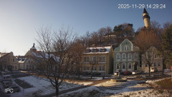 Náměstí, Hrad a Trůba