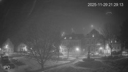 Náměstí, Hrad a Trůba